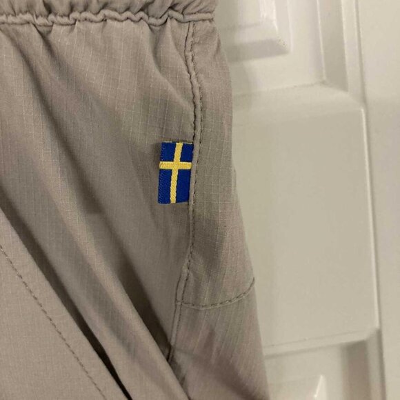 EUC Mens Fjall Raven Shorts - size 38"-39" - Picture 4 of 4